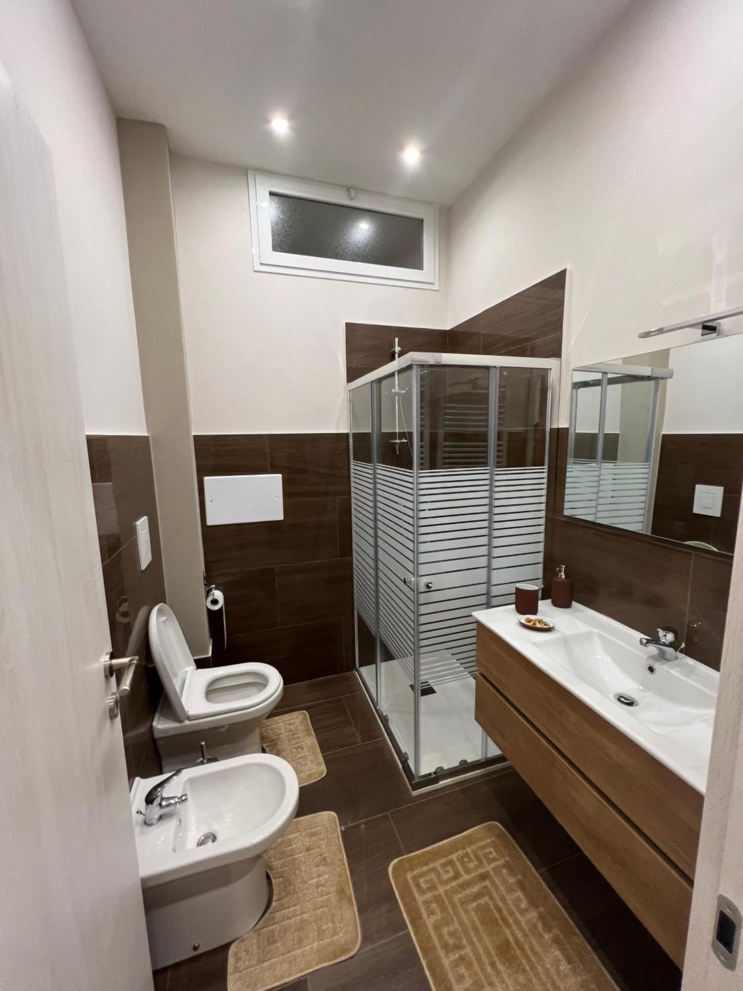 L'Ospite Napoletano Appartement Napels Buitenkant foto