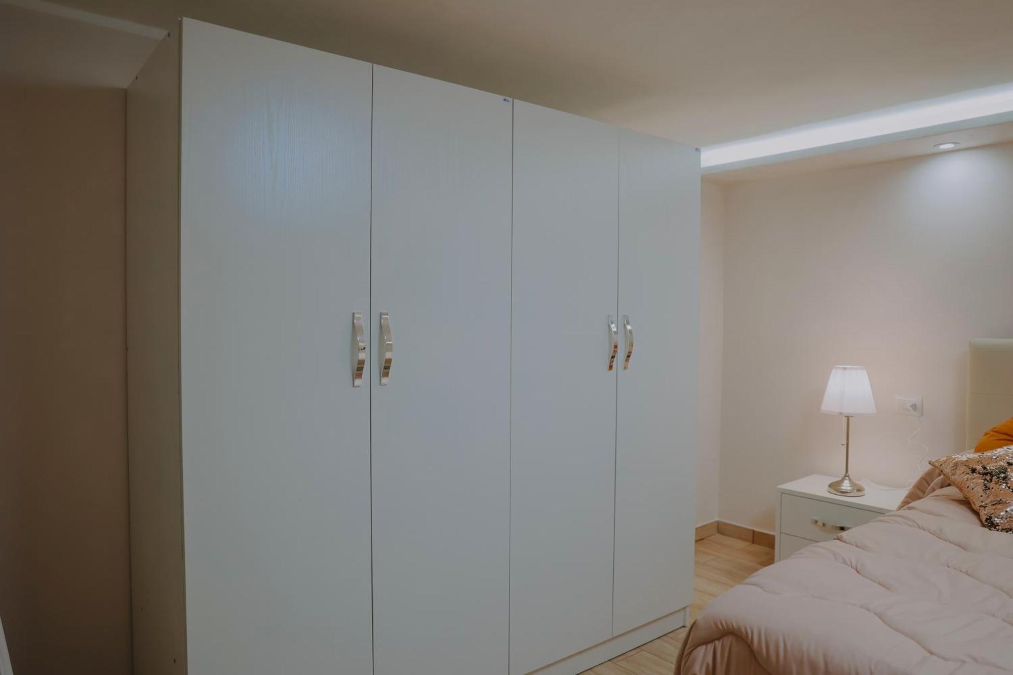 L'Ospite Napoletano Appartement Napels Buitenkant foto