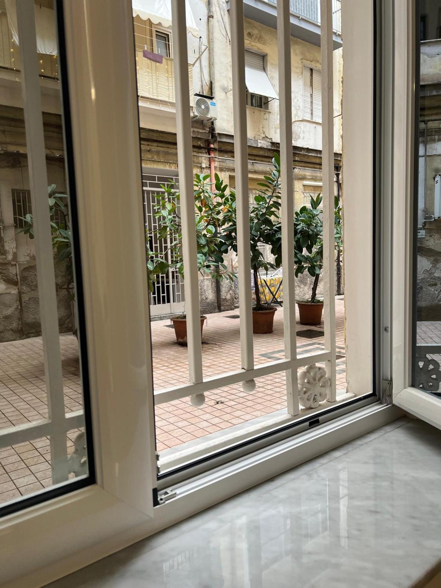 L'Ospite Napoletano Appartement Napels Buitenkant foto